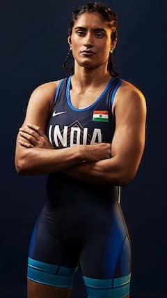 भारताचा अभिमान... धडाकेबाज कुस्तीपटू विनेश फोगाट!