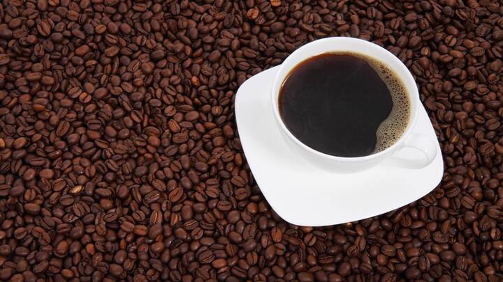 Coffee Side Effects: தினசரி காஃபி அருந்துவதால் ஏற்படக் கூடிய நன்மை மற்றும் தீமைகள் பற்றி ஊட்டச்சத்து நிபுணர்கள் சொல்வதை இந்த புகைப்பட தொகுப்பில் அறிவியலாம்.