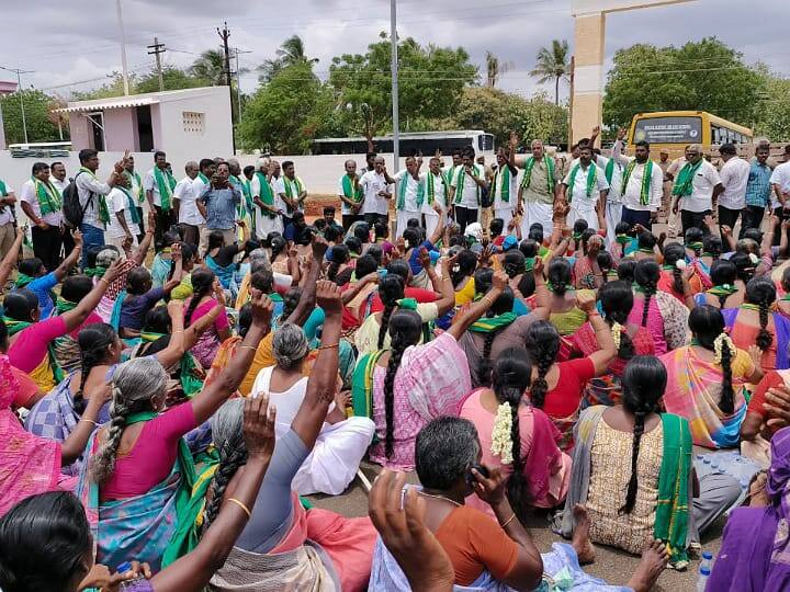 Karur news Temple land issue various people protest - TNN கரூரில் கோயில் நிலப் பிரச்னை தொடர்பாக சாலை மறியல் போராட்டத்தில் ஈடுபட முயன்ற 400 பேர் கைது