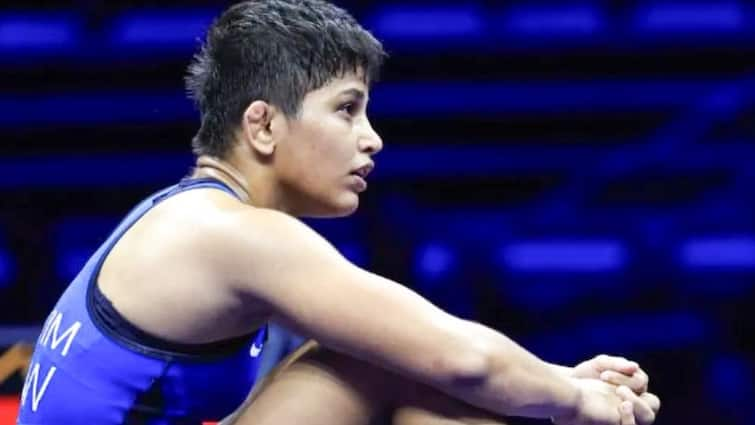 indian Wrestler Antim Panghal may be banned for three years by IOA indiscipline during paris Olympics 2024 Antim Panghal Ban: अंतिम पर लग सकता है 3 साल का बैन, खुद बताया क्या था पूरा मामला