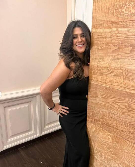 रिपोर्ट के मुताबिक एकता ने मेंशन किया था कि उनके अनमैरिड रहने का उनका फैसला उनके पिता जीतेंद्र द्वारा दी गई एक सलाह पर बेस्ड हैं. उन्होंने बताया था कि उनके पिता जीतेंद्र ने उन्हें दो ऑप्शन में से एक को चुनने के लिए कहा था. एक यह कि वह जल्दी शादी कर सकती थी और जितनी चाहे उतनी पार्टी करके अपनी लाइफ को एंजॉय कर सकती थी और दूसरा ये कि वह पूरे डेडीकेशन के साथ काम कर सकती थी. ऐसे में एकता ने काम करने और अनमैरिड रहने का ऑप्शन चुना था.