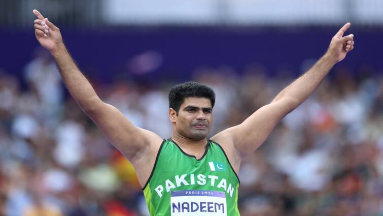 Paris Olympics 2024 WATCH Pakistan Fans Go Berserk Social Media After Arshad Nadeem Historic Feat Men Javelin Throw Gold Medal Olympic Record Broken Paris Olympics 2024: WATCH Pakistan Fans Go Berserk On Social Media After Arshad Nadeem's Historic Feat In Men's Javelin Throw