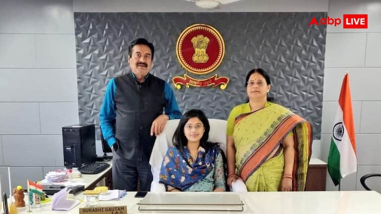IAS Success Story: गजब की सक्सेस स्टोरी... हायर एजुकेशन के लिए छोड़ा गांव, खराब अंग्रेजी के बावजूद बन गईं IAS अफसर UPSC Success Story IAS Surbhi Gautam who were poor in english AIR 50 Attempt 1st IAS Success Story: गजब की सक्सेस स्टोरी... हायर एजुकेशन के लिए छोड़ा गांव, खराब अंग्रेजी के बावजूद बन गईं IAS अफसर