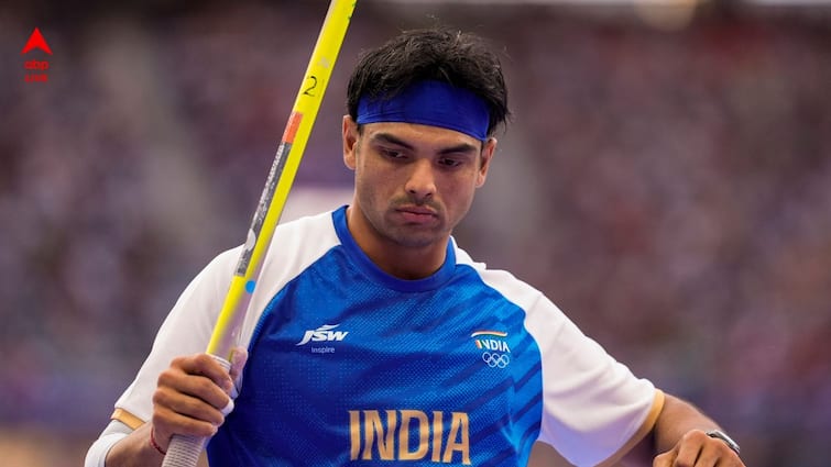 Neeraj Chopra bags historic silver in Paris Olympics 2024 believes some work needed to be done on his game Neeraj Chopra: ভারতীয় হিসাবে ইতিহাস গড়লেও, সোনা হাতছাড়া, প্যারিস অলিম্পিক্সে রুপো জিতে কী বললেন নীরজ চোপড়া?