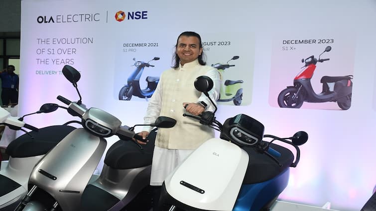 Ola Electric Stock May Ride On Success Of E-Motorcycle And BharatCell Launch By Bhavish Aggarwal Ola Stock Price: ई-मोटरसाइकिल और भारतसेल के लॉन्च से मिलेगा ओला इलेक्ट्रिक के स्टॉक को किक, शेयर में आ सकती है उछाल