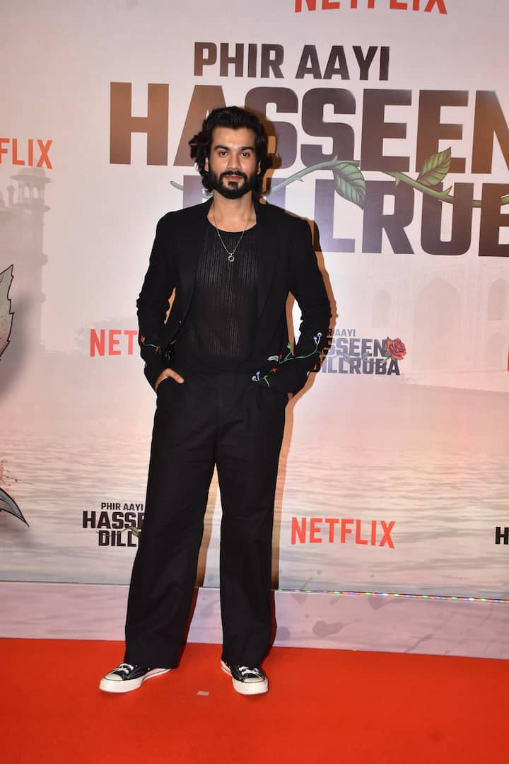 Sunny Kaushal was seen in black tshirt, jacket and pant. He paired it with b lack and white sneakers.