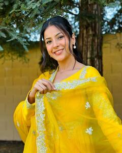 Shehnaaz Gill : पंजाबी सूटमध्ये शहनाज गिलचा कातील अंदाज, चाहत्यांचं वेधलं लक्ष