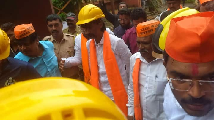 Manoj Jarange Patil In Kolhapur : सगेसोयरे अधिसूचनेच्या अंमलबजावणीसाठी एल्गार पुकारलेल्या मनोज जरांगे पाटील यांची शांतता आज कोल्हापुरात पोहचली आहे.