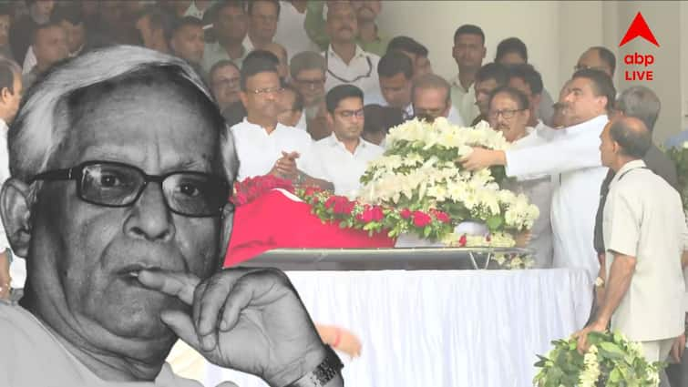 Buddhadeb Bhattacharjee Demise Subhendu and Abhishek paid homage together District News Buddhadeb Bhattacharjee Demise: বুদ্ধবাবুর মৃত্যুতে বিরল দৃশ্য দেখল বিধানসভা, এক সারিতে দাঁড়িয়ে শ্রদ্ধাজ্ঞাপন অভিষেক-শুভেন্দুর