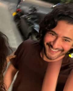 Mahesh Babu Birthday: మహేష్ బాబుతో సితార అల్లరి - సూపర్ స్టార్‌ నో మేకప్, క్యాజువల్ హోమ్లీ లుక్ చూశారా?