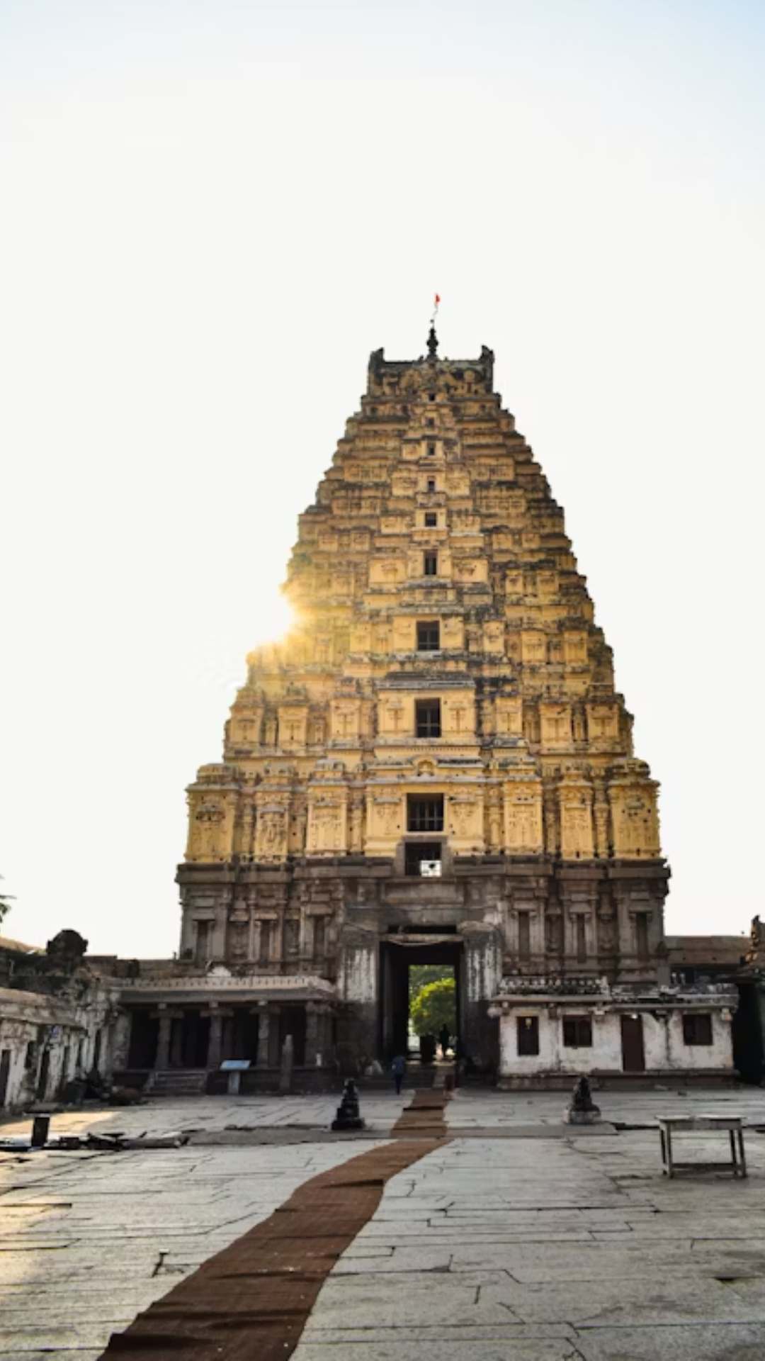தஞ்சாவூர் மாவட்டத்தில் உள்ள அருள்மிகு ராமநாதர் கோயில் மிகவும் பிரசத்தி பெற்றது