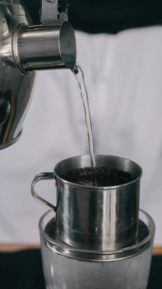 పరగడుపున వేడి నీళ్లు తాగితే ఆరోగ్యానికి ఇంత మంచిదా?