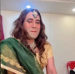 पवन सिंह, निरहुआ और खेसारी का औरत वाला रूप देखा है कभी, अच्छी-अच्छी फीमेल एक्ट्रेस भी हो जाएंगी इनके सामने फेल