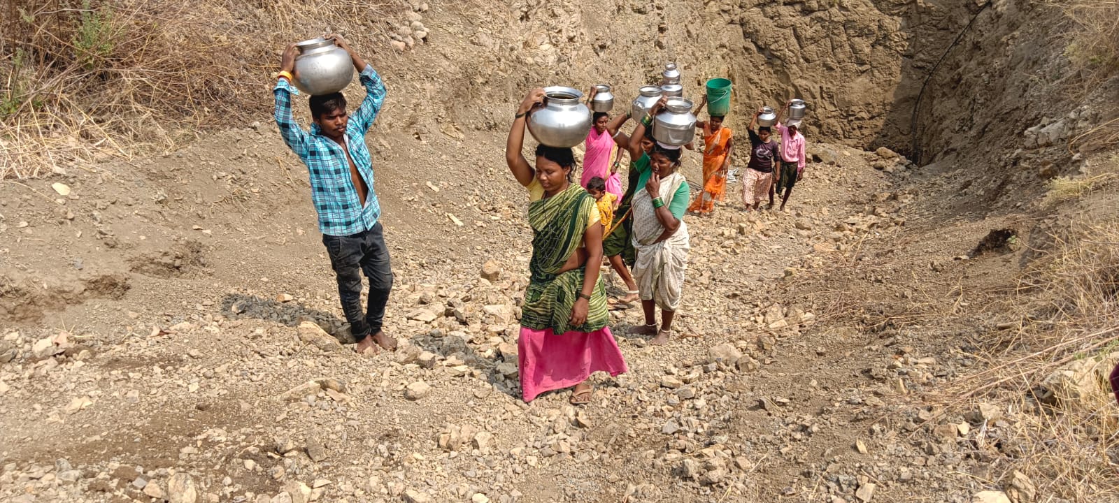 World Adivasi Day: కుమ్రంభీం వారసులకు తీరని కష్టాలు, పోరాటాలే స్ఫూర్తిగా జీవనం - నేడు ప్రపంచ ఆదివాసీ దినోత్సవం