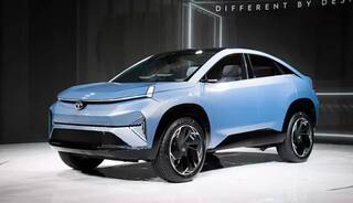 150 KM ਦੀ ਰੇਂਜ ਉਹ ਵੀ ਸਿਰਫ 15 ਮਿੰਟ ਦੇ ਚਾਰਜ ਵਿਚ! ਜਾਣੋ Tata Curvv EV ਦੇ ਫ਼ੀਚਰ ਤੇ ਕੀਮਤ