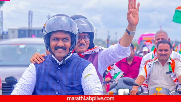 NCP Cheif Ajit Pawar Has Started Jansanman Yatra in State While riding a bullet in Junnar Ajit Pawar said I have taken many girls  on a bike watch the video Ajit Pawar: सिन्नरमध्ये बुलेटवर फिरत असताना अजित पवार म्हणाले, ‘बाईकवर बऱ्याच जणींना घेऊन फिरलोय…'