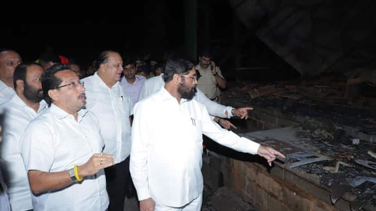 Eknath Shinde place will be built as it is Chief Minister Eknath Shinde announced 20 crore fund for Keshavrao Bhosale Theater Maharashtra Politics Marathi News Eknath Shinde : वास्तू जशीच्या तशी उभी करु, केशवराव भोसले नाट्यगृहाला 20 कोटींचा निधी जाहीर, मुख्यमंत्री शिंदेंची घोषणा