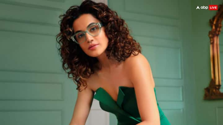 Taapsee Pannu Outfits:  अगर आप भी एक जैसे घिसे पिटे कपड़े पहनकर बोर हो गई हैं, तो तापसी पन्नू के ये लेटेस्ट आउटफिट ट्राई कर सकती हैं. इसमें आप बहुत प्यारी लगेगी.