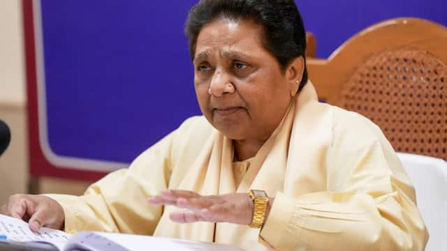 Mayawati made a special appeal amidst the claims of Bharat Bandh said  without violence | Bharat Bandh के दावों के बीच मायावती ने की खास अपील, कहा-  बिना हिंसा के...