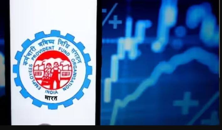 पीएफ खात्यातून पैसे काढण्यासाठी तुम्हाला यूएएन आणि पासवर्डचा वापर करावा लागेल. यूएएन आणि ईपीएफओच्या मदतीने तुम्ही ईपीएफओ पोर्टलवर लॉगीन करू शकता.