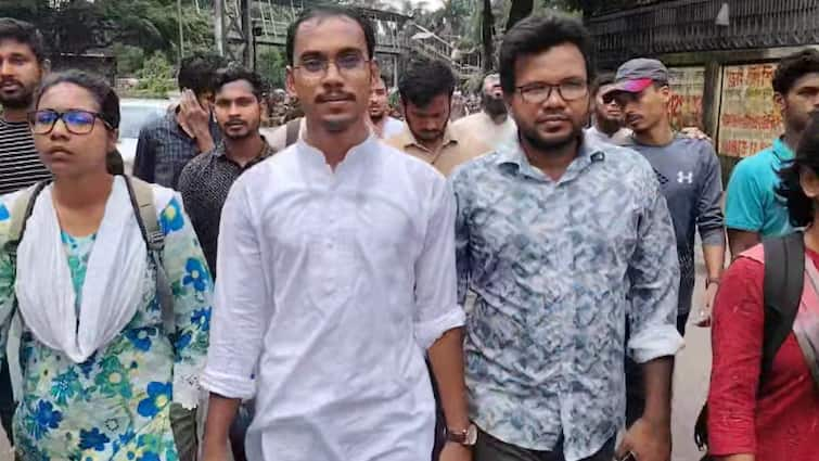 Bangladesh Crisis Students Gherao High Court Premises Demand Supreme Court Chief Justice All Judges Resignation Bangladesh Crisis Far From Over, Students Storm High Court Premises To Demand Judges' Resignation