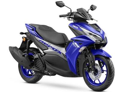 யமஹா ஏரோக்ஸ் 155 மாடல் புளூ மற்றும் கிரே வெர்மில்லியன் வண்ணங்களில் விற்பனை செய்யப்படுகிறது.