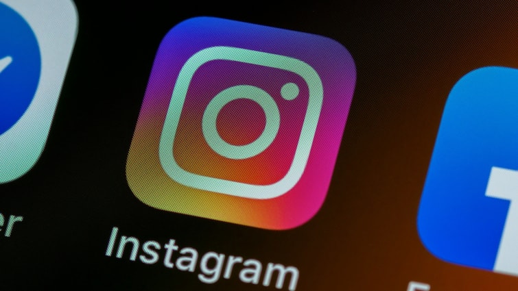Instagram ने रोलआउट किया नया फीचर, फोटो पोस्ट करने से पहले जान लें इसके बारे में
