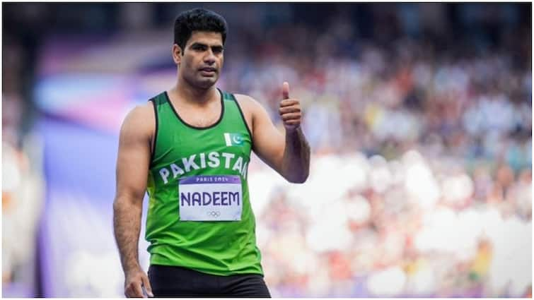 Pakistan javelin throw Arshad Nadeem who won gold in Paris Olympics 2024 converted his religion world is shocked by these claims Paris Olympic 2024: पेरिस ओलंपिक में गोल्ड जीतने वाले पाकिस्तान के अरशद नदीम ने किया है धर्म परिवर्तन? इन दावों से दुनिया हैरान