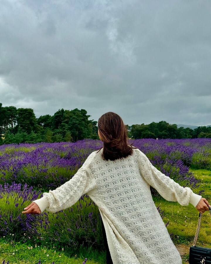 Mrunal Thakur Latest Photos: