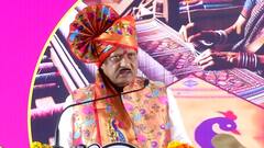 Ajit Pawar : 'बायको म्हणंल, लग्नात नाही घातलं अन् आता...', अजितदादांच्या पैठणी जॅकेट आणि फेट्याची चर्चा