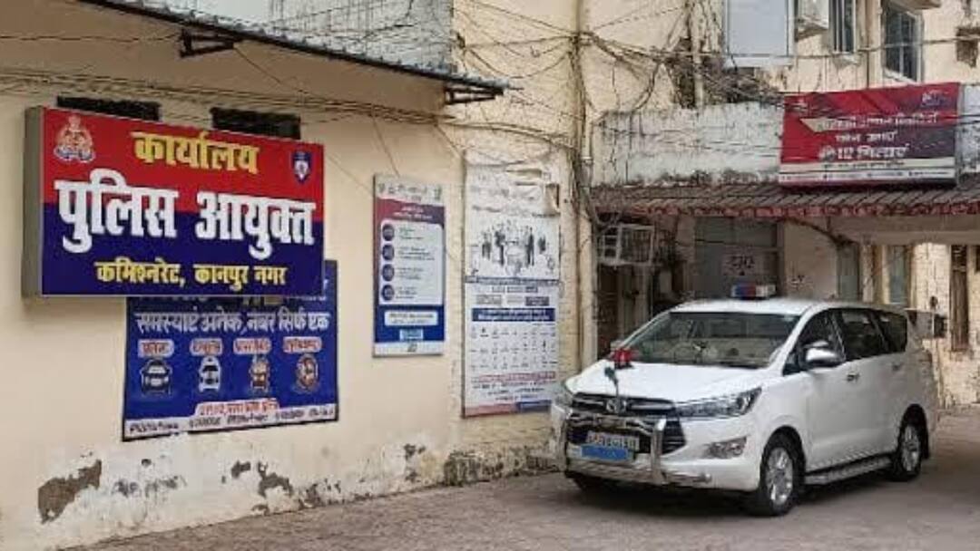 UP Police: खाकी की छवि धूमिल करती यूपी पुलिस, 7 कर्मी निलंबित, जानिए वजह Kanpur CP suspended 7 UP Police persons know about reason ann UP Police: खाकी की छवि धूमिल करती यूपी पुलिस, 7 कर्मी निलंबित, जानिए वजह