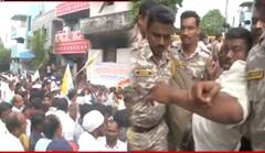 उपराजधानीत पुन्हा विदर्भवाद्यांचा एल्गार; वेगळ्या विदर्भ राज्यासाठी भव्य मोर्चा, आंदोलकांची पोलिसांकडून धरपकड