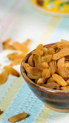 ઉનાળામાં કિસમિસ અને વરિયાળી પલાળીને ખાવાના ફાયદા
