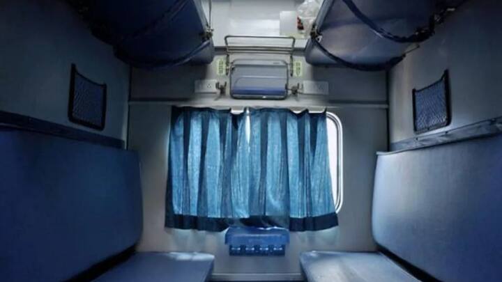 इसके साथ ही रात 10 बजे के बाद आप अपनी मिडिल बर्थ खोलनी पड़ती है. सुबह 6 बजे के बाद आपको उसे फोल्ड करना होगा.