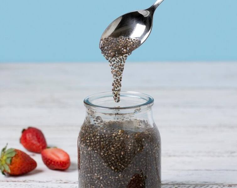 chia seeds danger safe eating tips ચિયા સીડ્સથી તમારું મૃત્યુ થઈ શકે છે! તેને ખાવાની સાચી રીત જાણી લો