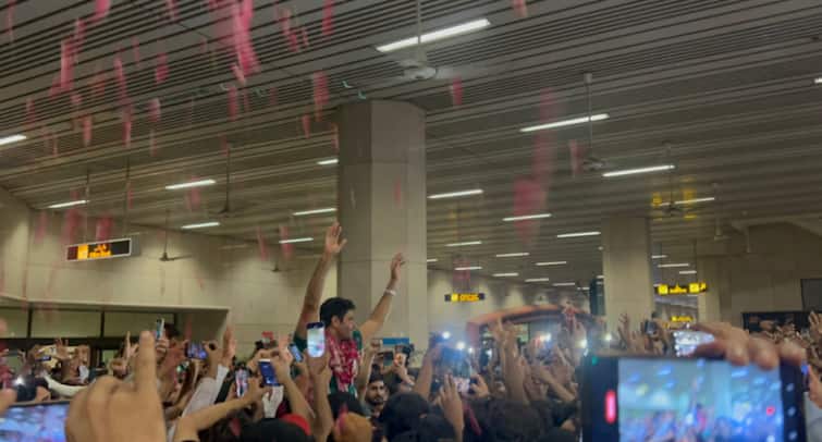 Paris Olympics Gold Medalist Arshad Nadeem Receives Hero Welcome Lahore Pakistan Pakistan's Arshad Nadeem Receives Hero's Welcome In Lahore After Paris Olympics Gold Triumph. WATCH