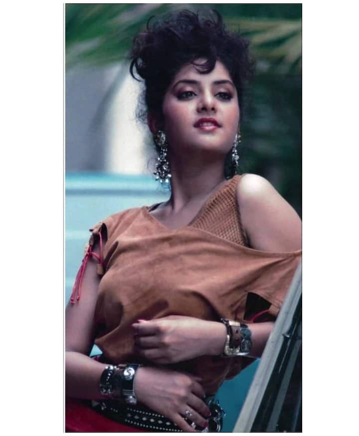 आयाशा जुल्का ने ये भी कहा था कि दिव्या के बारे में एक और अजीब बात थी मुझे सच तो नहीं पता, लेकिन शायद वो खुद के बारे में कुछ जानतीं थीं. इसलिए हमेशा बस यही कहती थीं कि जल्दी करो, जल्दी चलो, जिंदगी बहुत छोटी है..’