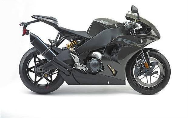 EBR 1190RX பைக் 2.6 வினாடிகளில், பூஜ்ஜியத்திலிருந்து மணிக்கு 100 கிமீ வேகத்தை எட்டக்கூடிய திறனை கொண்டுள்ளது. இதன் விலை சுமார் 8.4 லட்ச ரூபாயிலிருந்து தொடங்குகிறது.
