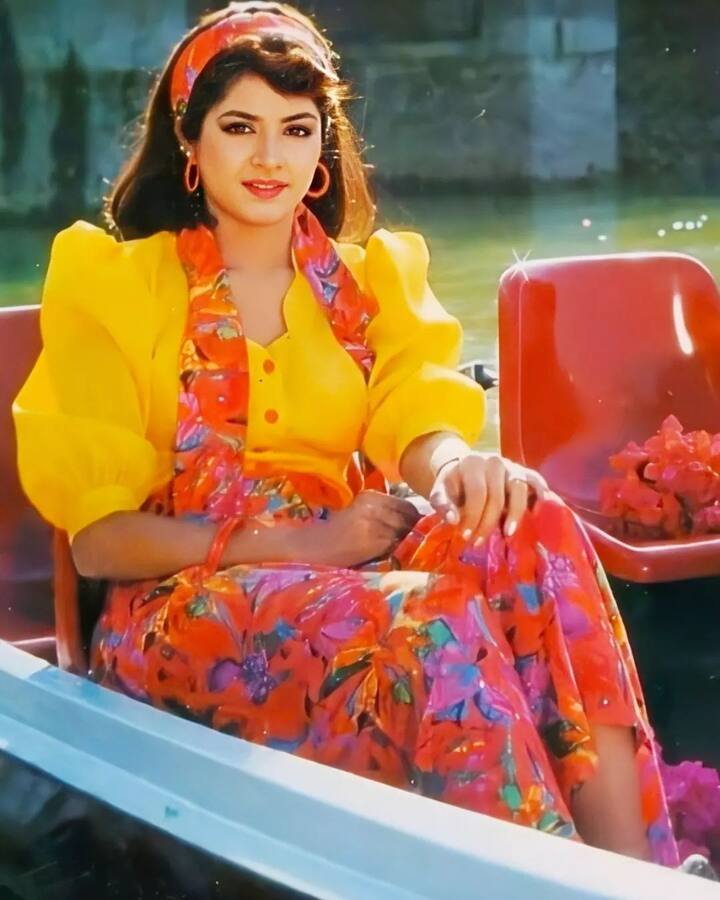 वहीं जब एक्ट्रेस अनिल कपूर के साथ फिल्म ‘लाडला’ के लिए शूट कर रहीं थीं, तो एक दिन अचानक उनकी मौत हो गई. कहा जाता है कि एक्ट्रेस ने फिल्म का 80 प्रतिशत हिस्सा शूट कर लिया था. बाद में ये रोल श्रीदेवी को मिला था.