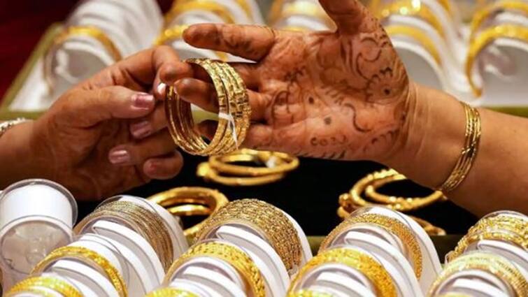 Gold prices hit record high Gold and Silver Prices Rise on August 20 Gold Prices: સોનાએ લગાવી મોટી છલાંગ, એક દિવસમાં તોડ્યો મહિનાનો રેકોર્ડ