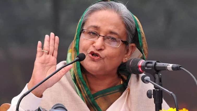 The sensational claim of former PM Sheikh Hasina who left Bangladesh and came to India after six days Sheikh Hasina : बांगलादेश सोडून भारतात आलेल्या माजी पीएम शेख हसीनांचा सहा दिवसांनी सनसनाटी दावा; अमेरिकेवर गंभीर आरोप