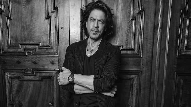 Shah Rukh Khan Receives The Pardo Alla Carriera Award Locarno Film Festival Speech Viral Shah Rukh Khan Says 'Namashkaar-Dhanyawaad' After Receiving The Pardo Alla Carriera Award, Speech Goes Viral