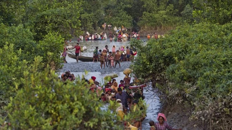 Drone attack on Rohingya Muslims in Myanmar, 200 people died મ્યાનમારમાં રોહિંગ્યા મુસલમાન પર ડ્રોન અટેક, મહિલા બાળકો સહિત 200થી વધુ લોકોના મોત