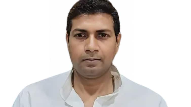 Bihar News: तिरहुत स्नातक निर्वाचन क्षेत्र से MLC चुनाव के लिए सुगबुगाहट हुई तेज, RJD से गोपी किशन होंगे प्रत्याशी RJD has nominated Gopi Kishan for MLC election from Tirhut Graduates constituency Bihar News: तिरहुत स्नातक निर्वाचन क्षेत्र से MLC चुनाव के लिए सुगबुगाहट हुई तेज, RJD से गोपी किशन होंगे प्रत्याशी
