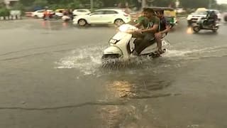 Vadodara Rain: વડોદરાના અનેક વિસ્તારમાં વરસાદ, વાહન ચાલકો થયા પરેશાન