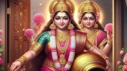 Varalakshmi Vratham 2024 date and pooja timing know full details here Varalakshmi Vratham 2024: செல்வத்தை பெருக்கும் வரலட்சுமி விரதம் எப்போது? பூஜை செய்ய உகந்த நேரம் எது?