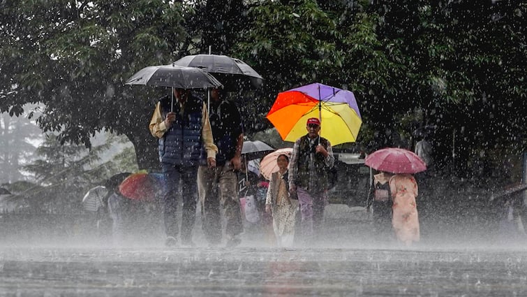 punjab weather update monsoon active from today in these districts Weather Update: ਪੰਜਾਬ ਦੇ 15 ਜ਼ਿਲ੍ਹਿਆਂ 'ਚ ਪਵੇਗਾ ਜ਼ੋਰਦਾਰ ਮੀਂਹ, ਜਾਣੋ ਅਗਲੇ ਦਿਨਾਂ ਦਾ ਹਾਲ