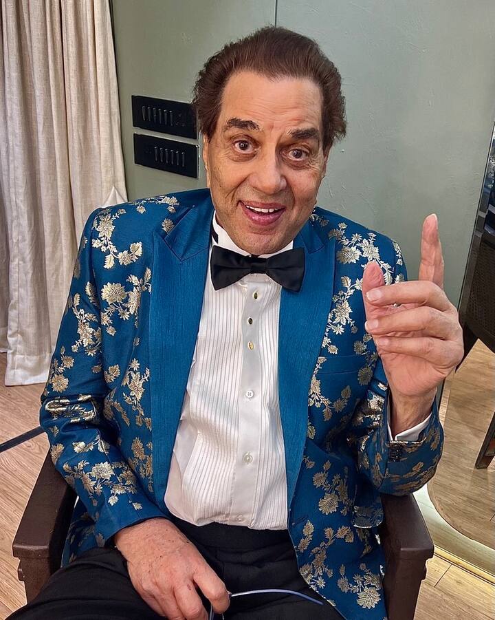 इसके अलावा एक्टर सोशल मीडिया पर भी काफी एक्टिव रहते हैं. जहां वो हर दिन अपने फार्महाउस से अपनी नई-नई तस्वीरें फैंस के साथ शेयर करते हैं.