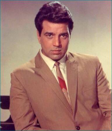 इस किस्से का खुलासा खुद पहलाज निहलानी ने किया था. उन्होंने बताया था कि, उस फिल्म में डायरेक्टर ने फिल्म की स्टोरी लाइन धर्मेंद्र से डिस्कस की थी. ऐसे में जब तक उन्हें परफेक्ट सीन नहीं मिला. उन्होंने रीटेक करवाए.