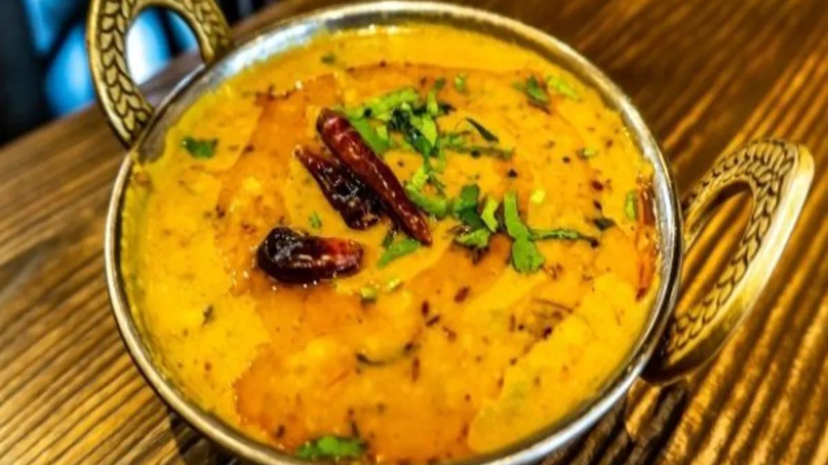 Shravan Recipe : श्रावणात तुम्हीही सात्विक अन्न खात असाल, तर कांदा-लसूणाशिवाय 5 चविष्ट पदार्थ बनवा